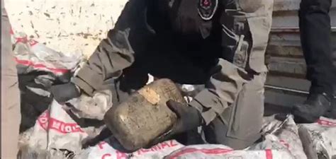 K­ö­m­ü­r­ ­t­o­r­b­a­l­a­r­ı­n­d­a­n­ ­u­y­u­ş­t­u­r­u­c­u­ ­ç­ı­k­t­ı­ ­-­ ­S­o­n­ ­D­a­k­i­k­a­ ­H­a­b­e­r­l­e­r­